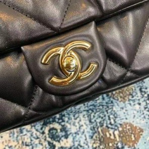 2021 chanel small flap bag