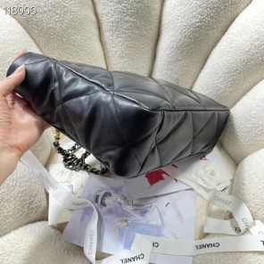 2022 CHANEL 19 SHOPPING BAG