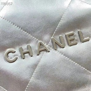 2022 Chanel 22 Handbag