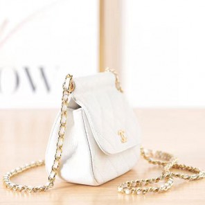 2022 Chanel CLUTCH WITH CHAIN