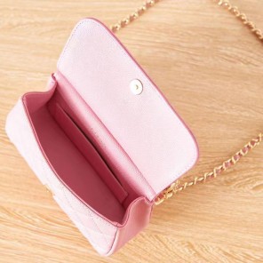 2022 Chanel CLUTCH WITH CHAIN