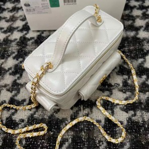 2022 Chanel VANITY WITH CHAIN