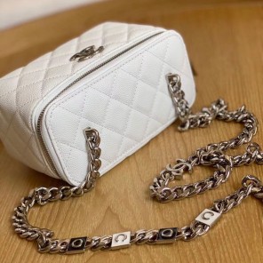 2022 Chanel Vanity With Chanin