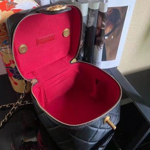 2022 Chanel vanity case