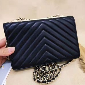 2022 Chanel wallet on chain