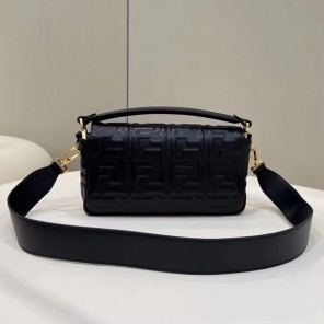 2022 Fendi Baguette