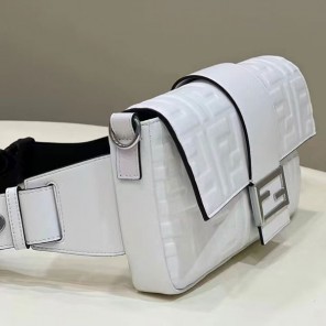 2022 Fendi Baguette