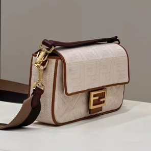 2022 Fendi Baguette