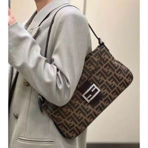 2022 Fendi Baguette