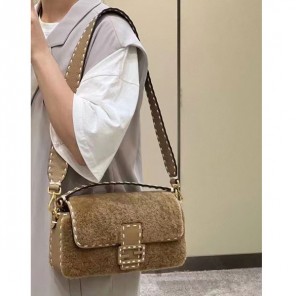 2022 Fendi Baguette