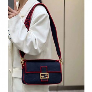 2022 Fendi Baguette