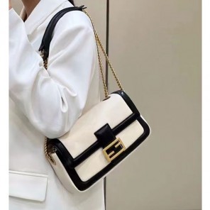 2022 Fendi Baguette