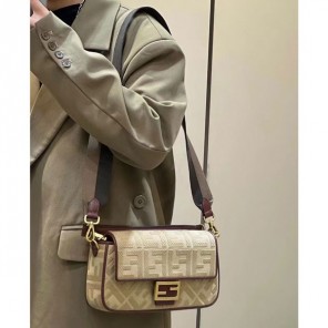 2022 Fendi Baguette