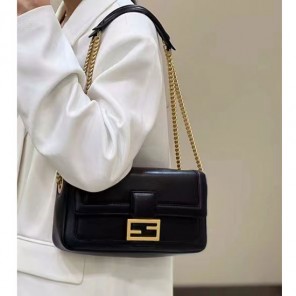 2022 Fendi Baguette