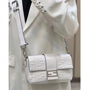 2022 Fendi Baguette