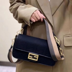 2022 Fendi Baguette
