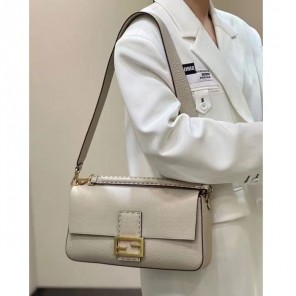 2022 Fendi Baguette Large
