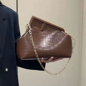 2022 Fendi First Medium