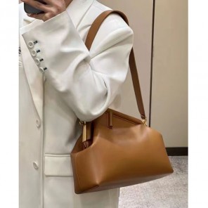 2022 Fendi First Medium