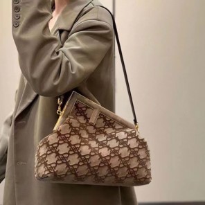 2022 Fendi First Medium