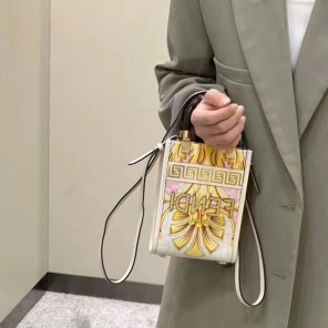 2022 Fendi Mini Sunshine Shopper
