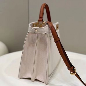 2022 Fendi Peekaboo ISeeU Medium