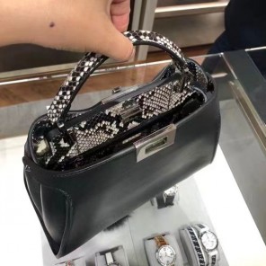 2022 Fendi Peekaboo ISeeU Small