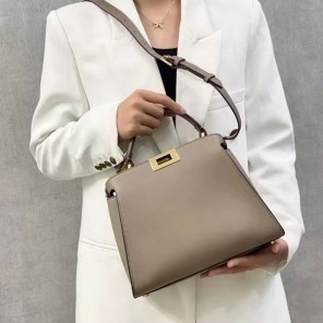 2022 Fendi Peekaboo ISeeU Small