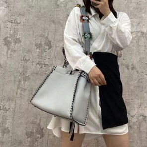 2022 Fendi Peekaboo bag