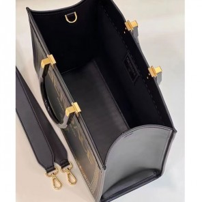 2022 Fendi Sunshine Medium