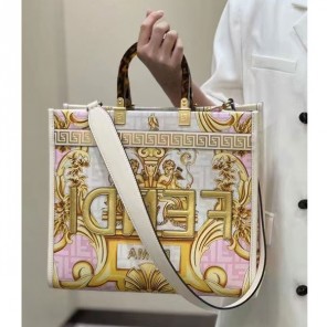 2022 Fendi Sunshine Medium