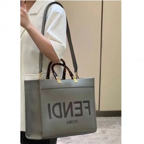 2022 Fendi Sunshine Medium