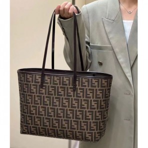 2022 Fendi Tote