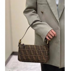 2022 Fendi Vintage Medium