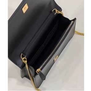 2022 Fendi Wallet On Chain