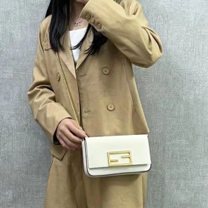 2022 Fendi Wallet On Chain With Pouches