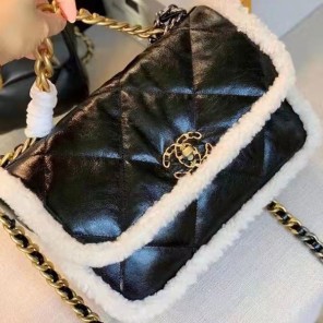 2022 chanel 19 flap bag