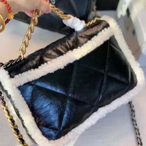 2022 chanel 19 flap bag
