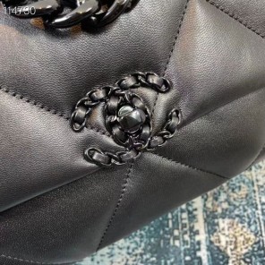 2022 chanel 19 flap bag