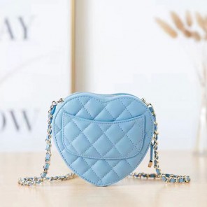 2022 chanel Heart Clutch With Chain