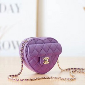 2022 chanel Heart Clutch With Chain