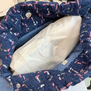 2023 Chanel 22 Small Handbag