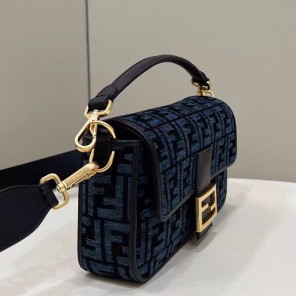2023 Fendi Baguette