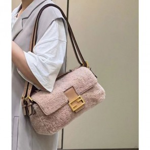 2023 Fendi Baguette