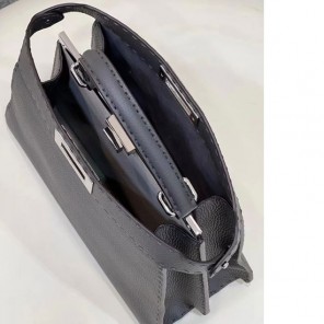 2023 Fendi Peekaboo ISeeU Medium