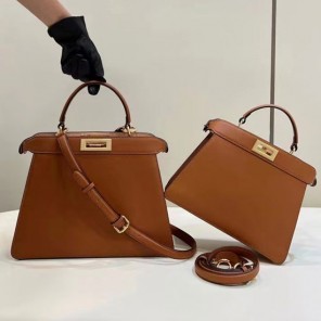2023 Fendi Peekaboo ISeeU Medium