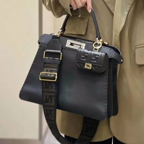 2023 Fendi Peekaboo ISeeU Medium