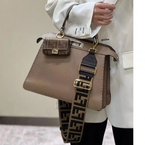 2023 Fendi Peekaboo ISeeU Medium