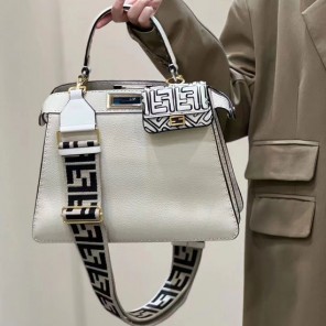 2023 Fendi Peekaboo ISeeU Medium
