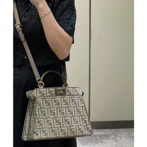 2023 Fendi Peekaboo Iseeu Small